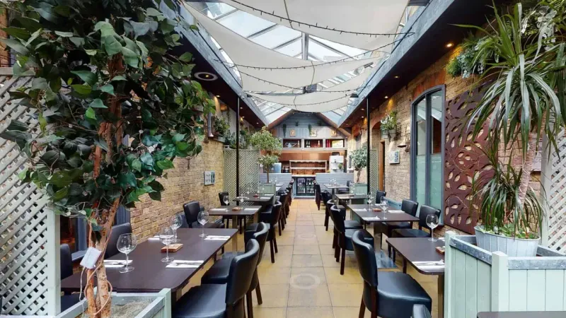 The Courtyard Bar And Restaurant