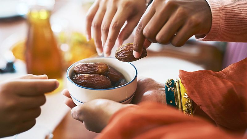 Snack Smarter With The Fruit That Loves Your Gut