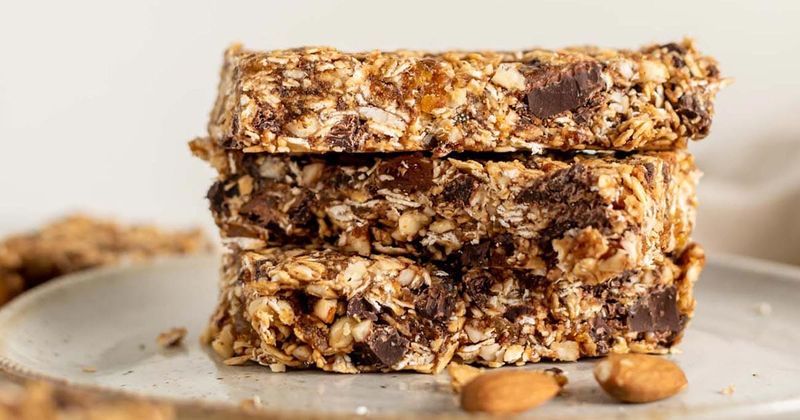 Apricot Breakfast Bars