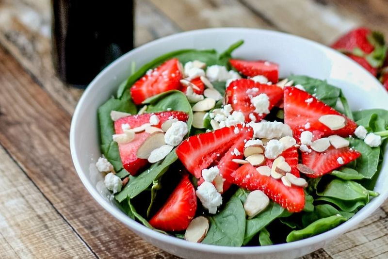 Spinach And Strawberry Salad