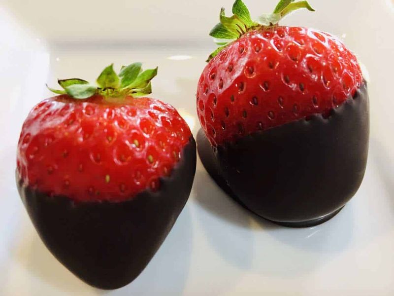 Chocolate-Dipped Strawberries