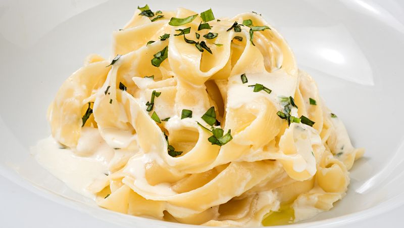 Fettuccine Alfredo