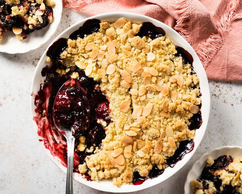 Cherry Crumble