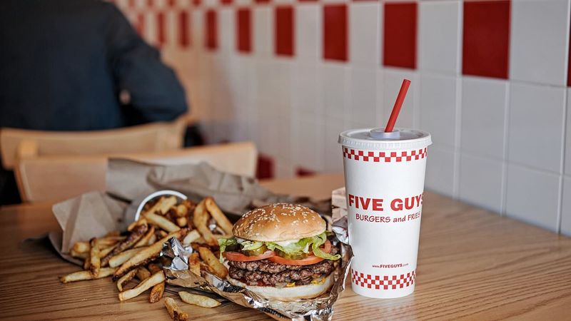 Five Guys Cheeseburger - £10–£15