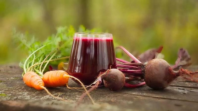 Beetroot And Carrot Juice