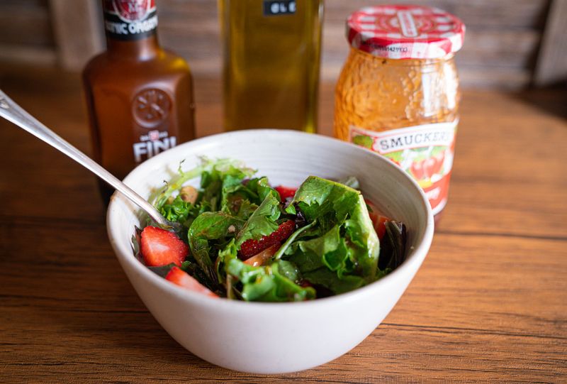 Mix A Quick Vinaigrette