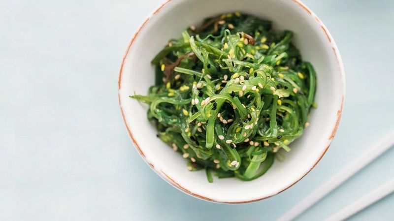 Eating Seaweed And Algae (Japan And Korea)