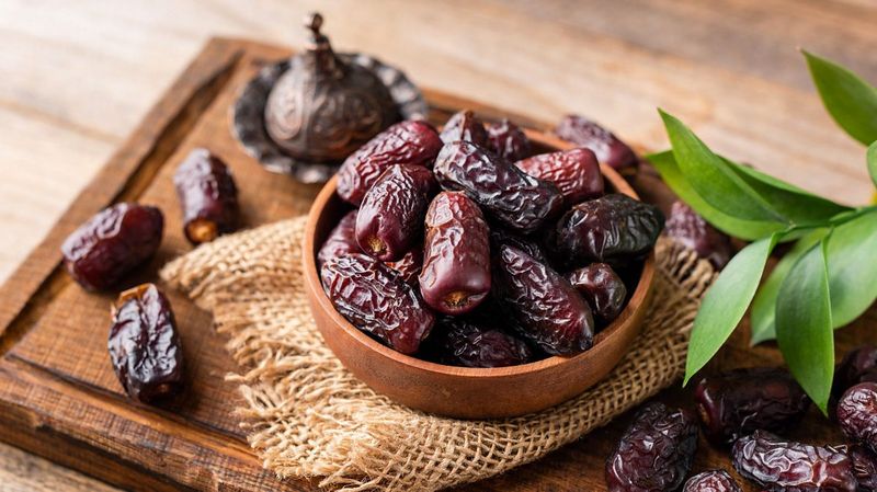 Dates