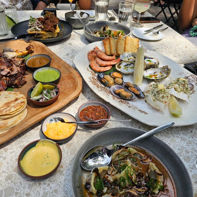 Gini, Colombo, Sri Lanka