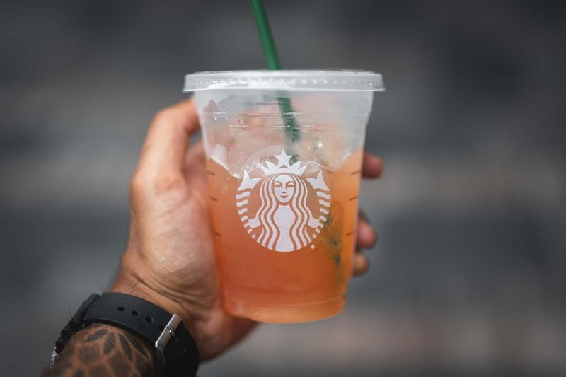 Iced Peach Green Tea Lemonade (Decaf)