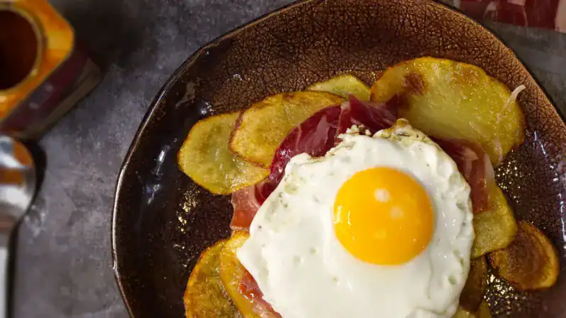 Egg And Chips