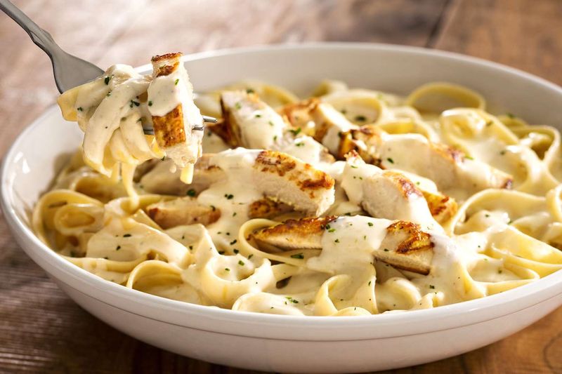 Olive Garden Style Chicken Alfredo