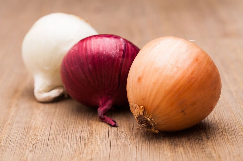 Avoid Refrigeration For Whole Onions