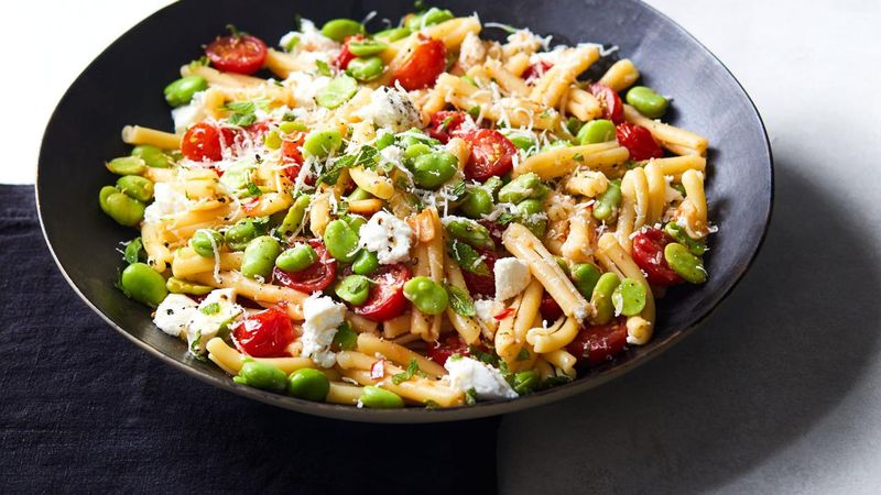 Broad Beans With Pasta And Fresh Tomato