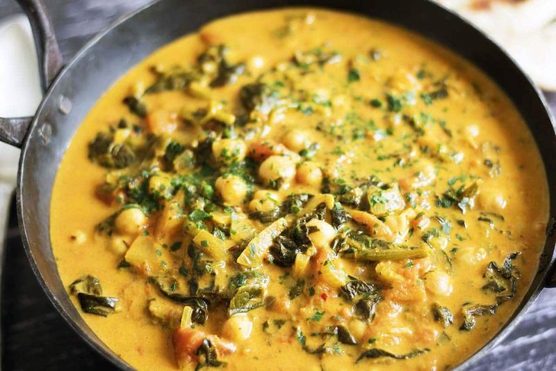 Chickpea And Spinach Curry