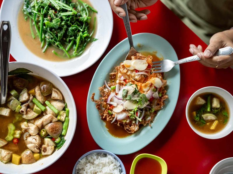Thai Rice Bowl Positioning