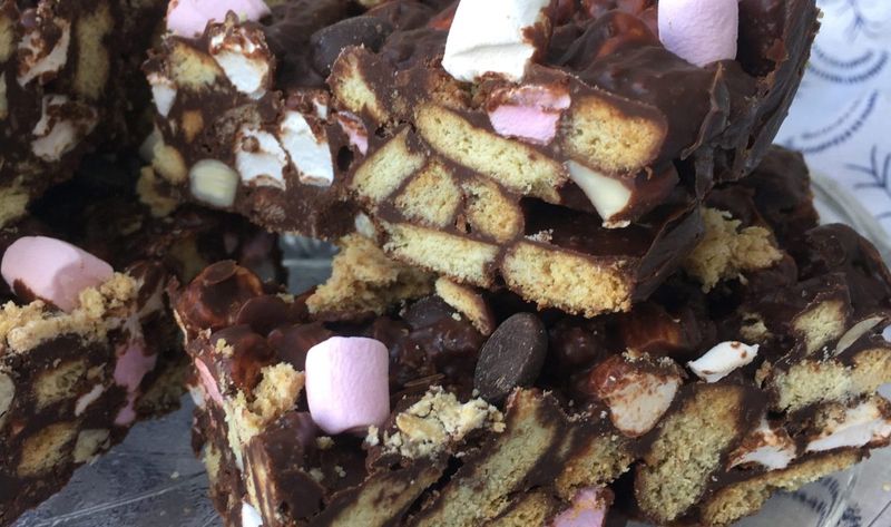 No-Bake Fridge Cake
