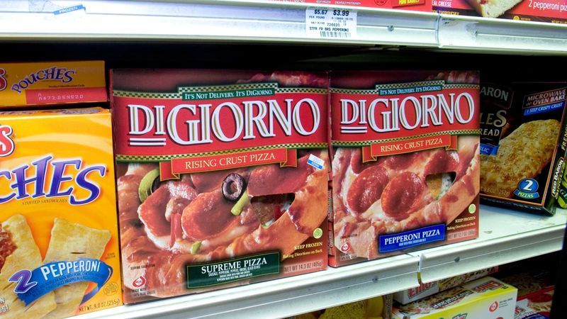 The Frozen Pizza Boom Changed Home Dining