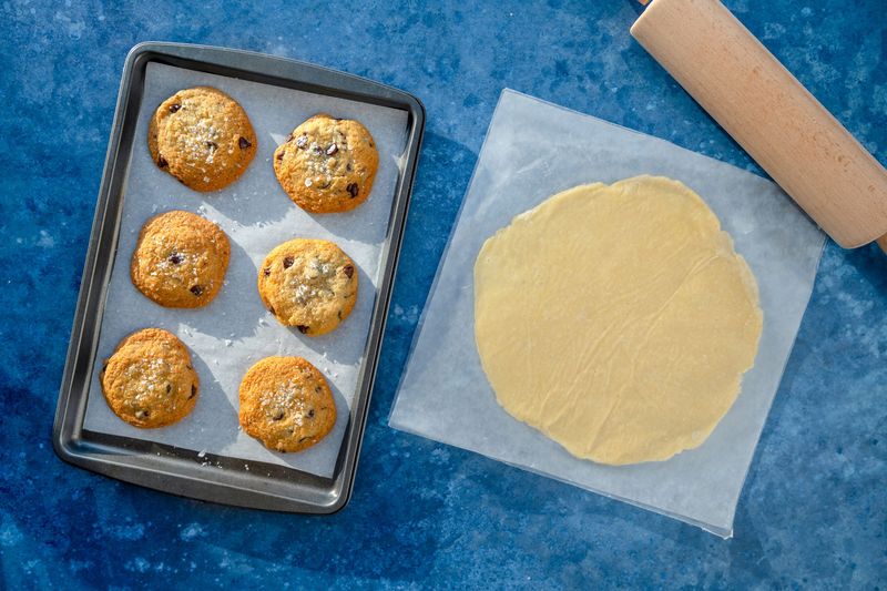 Parchment Paper For Instant Clean-Up