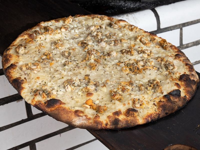 New Haven-Style Pizza (Apizza)