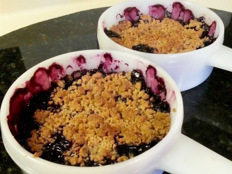 Five-Minute Berry Crumble