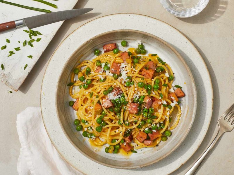 Pasta With Peas In Carbonara