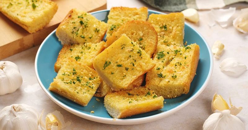 Garlic Bread Bites