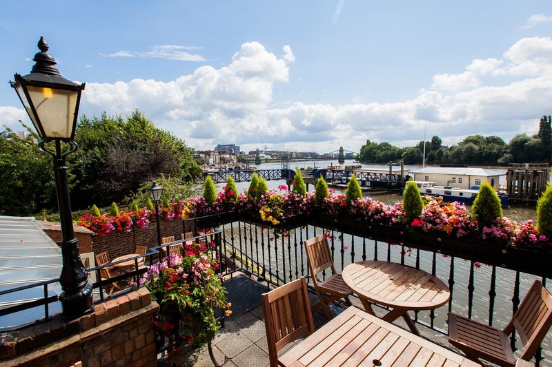 The Dove (Hammersmith, London)