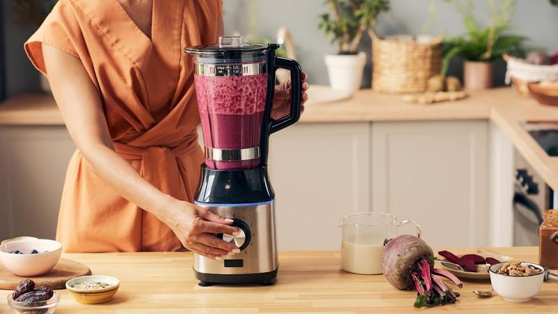 Self-Cleaning Blender Trick