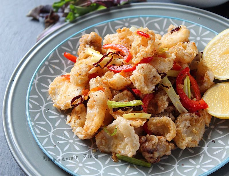 Salt And Pepper Squid - Crispy Delight