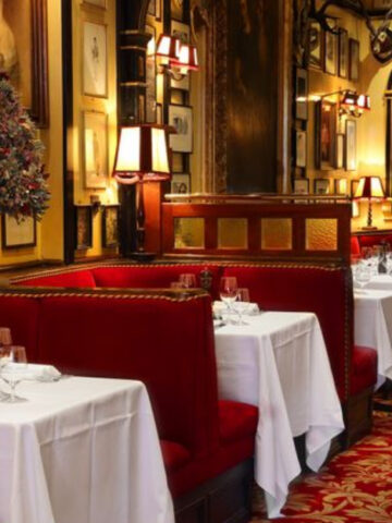 14 Bucket-List Historic Restaurants In Europe For An Unforgettable Meal