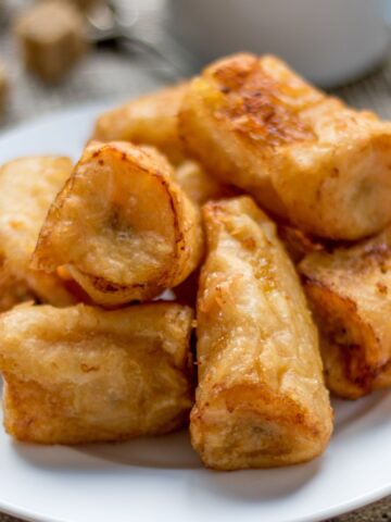 Banana fritters / Pisang Goreng Indonesian snack or dessert.