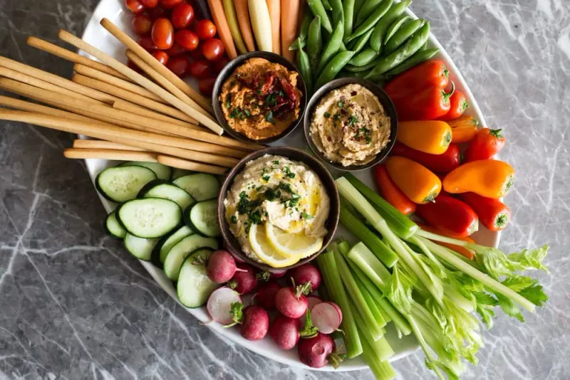 Hummus And Veggie Platter