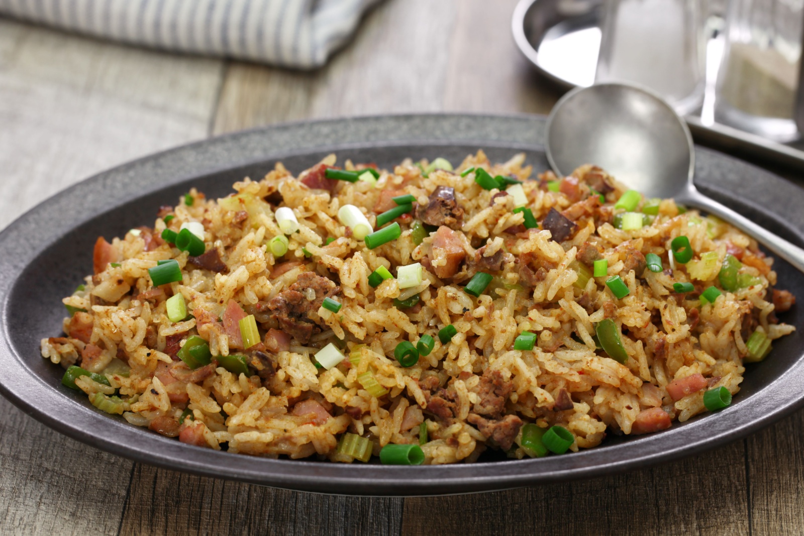 classic cajun dirty rice, southern food