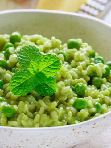 bowl of peas with mint