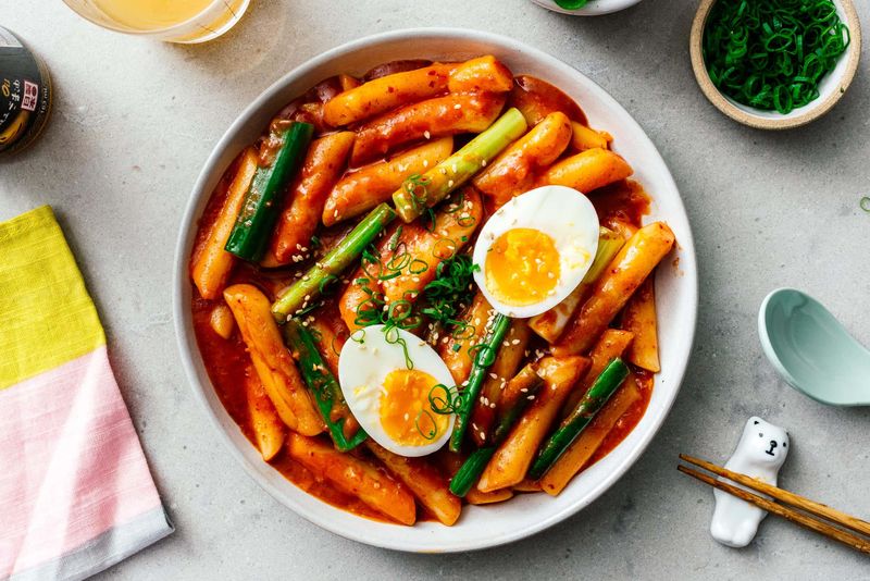 Tteokbokki (Spicy Rice Cakes)