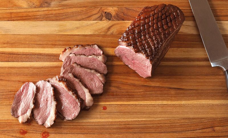 Let Meat Rest Before Cutting