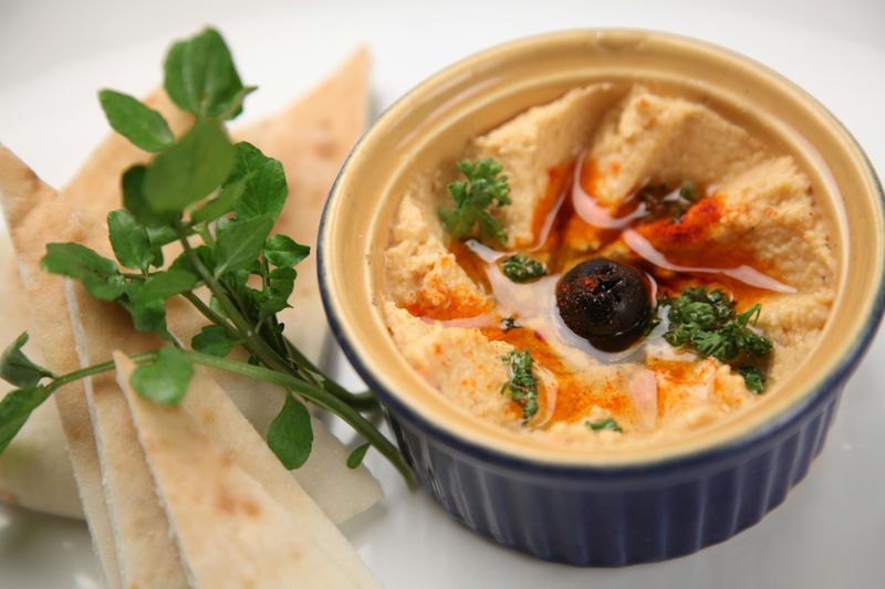 Fresh Hummus And Pita Bread