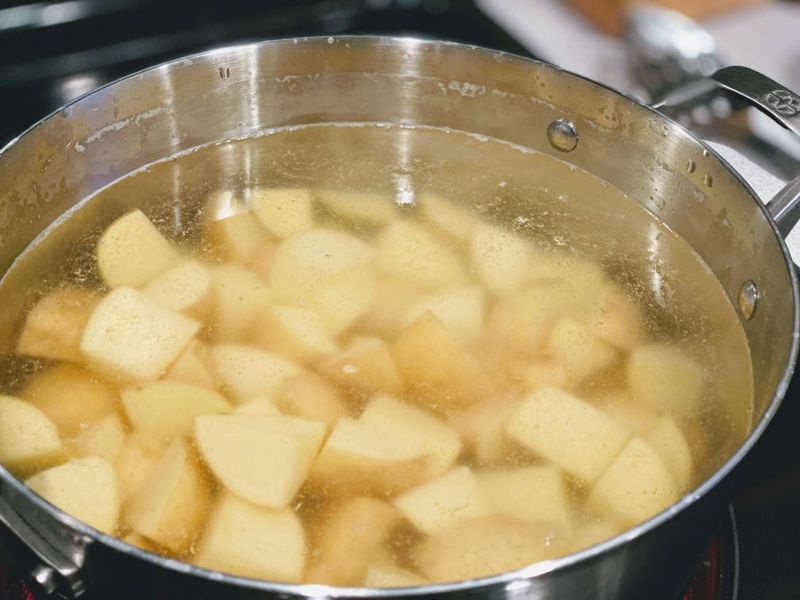 Boiled Potatoes With Vinegar