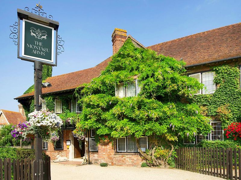 The Montague Arms, Beaulieu