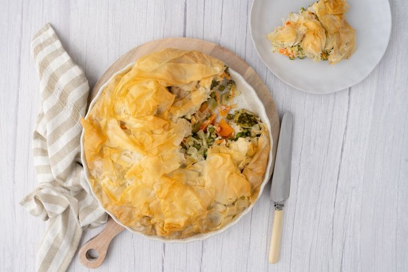Creamy Chicken And Vegetable Pie