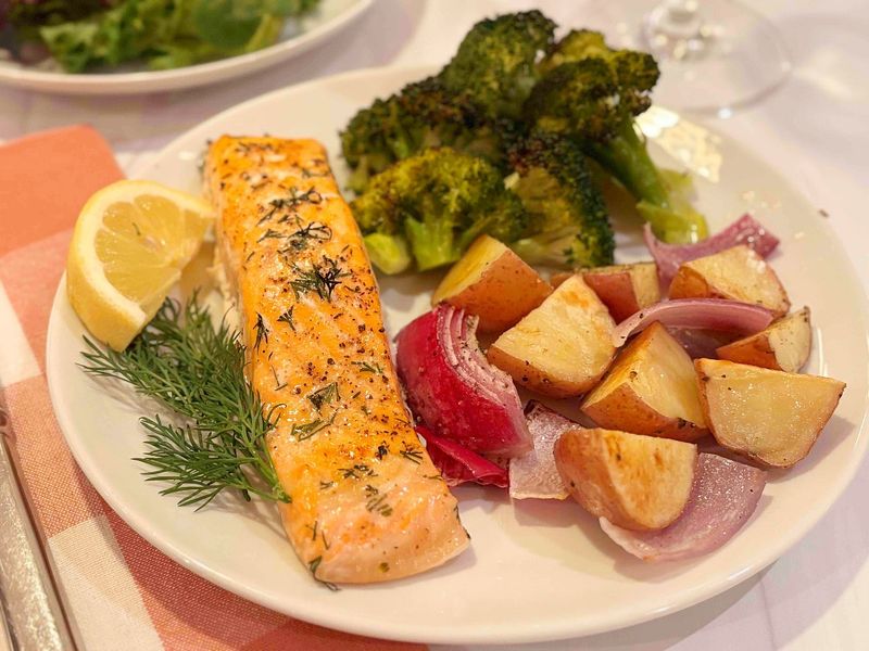 Grilled Salmon With Vegetables