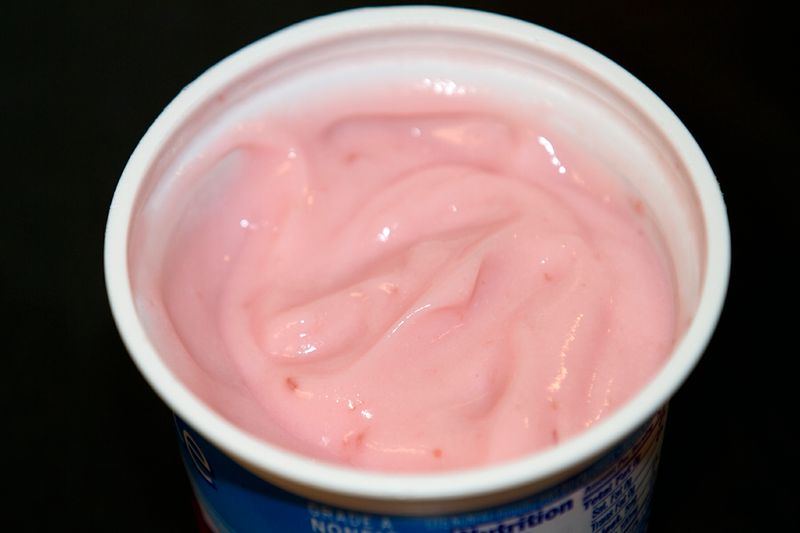Flavoured Yogurt (Plain Greek Yogurt With Fresh Fruit)