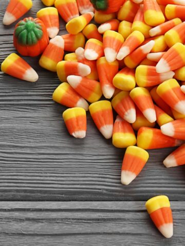 9 Halloween Party Treats That Bring The Vibe Without Outshining The Costumes