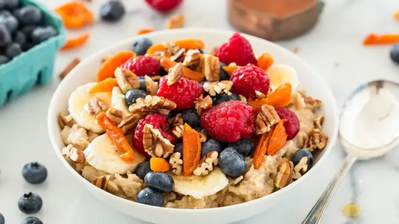 Oatmeal With Fresh Fruit