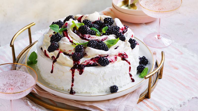 Blackberry Pavlova