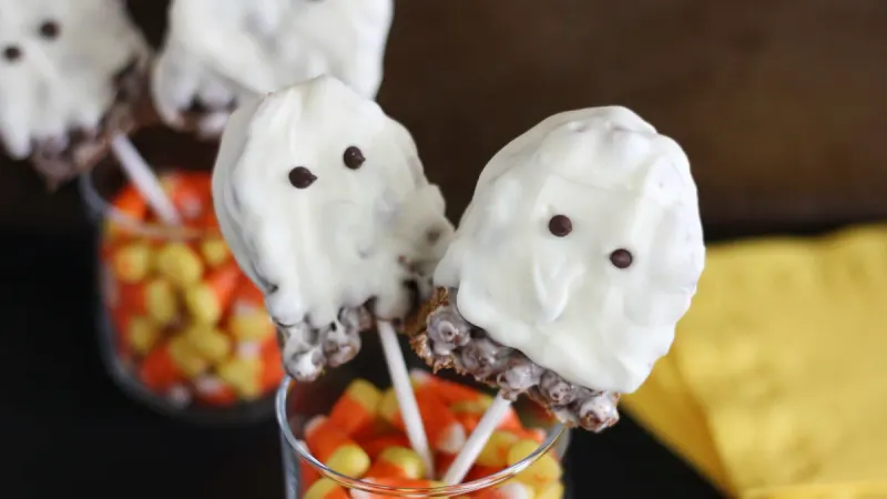 Marshmallow Ghost Pops