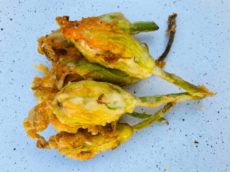 Ricotta Stuffed Courgette Flowers