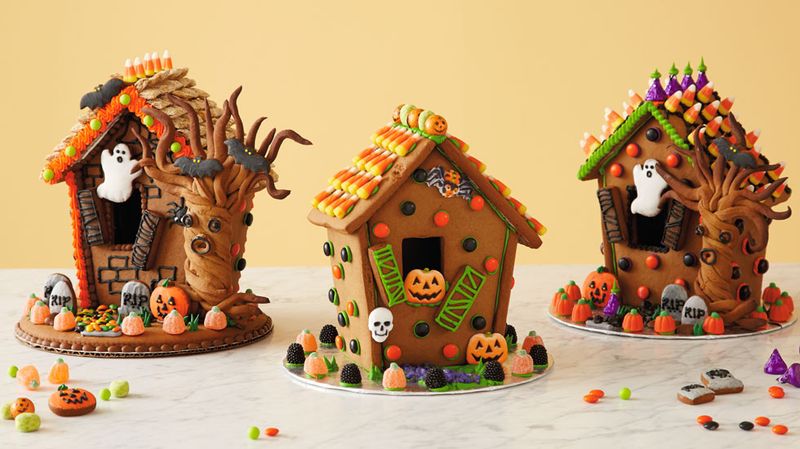 Halloween Gingerbread Houses