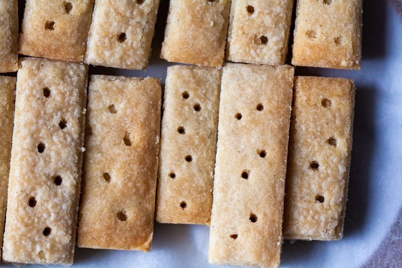 Cinnamon Shortbread Fingers